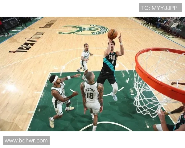 雄鹿主场击败开拓者,总比分1-1平,迎来转折点